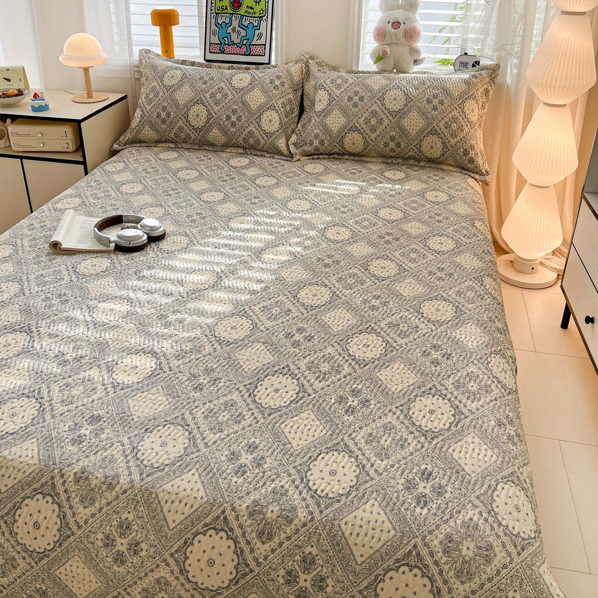 91家纺网 家纺一手货源 找家纺 梦精灵家纺 2026新款纯棉床盖单件全棉绗缝夹棉床单 四季通用榻榻米防滑学生宿舍单人被套枕套 凡尔赛