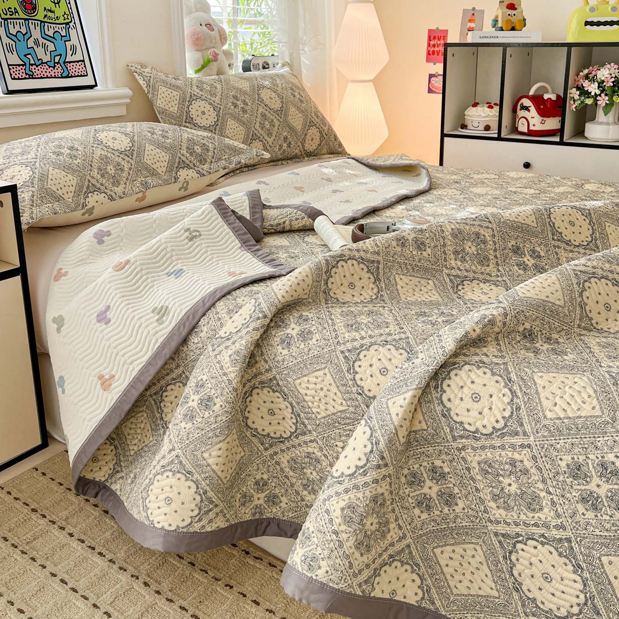 91家纺网 家纺一手货源 找家纺 梦精灵家纺 2026新款纯棉床盖单件全棉绗缝夹棉床单 四季通用榻榻米防滑学生宿舍单人被套枕套 凡尔赛