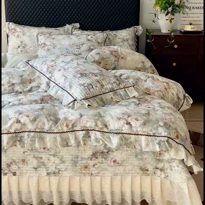 91家纺网 家纺一手货源 找家纺 胜权家纺 2026新款A类全棉法式13372数码印花夹棉床盖四件套系列 花非花绿