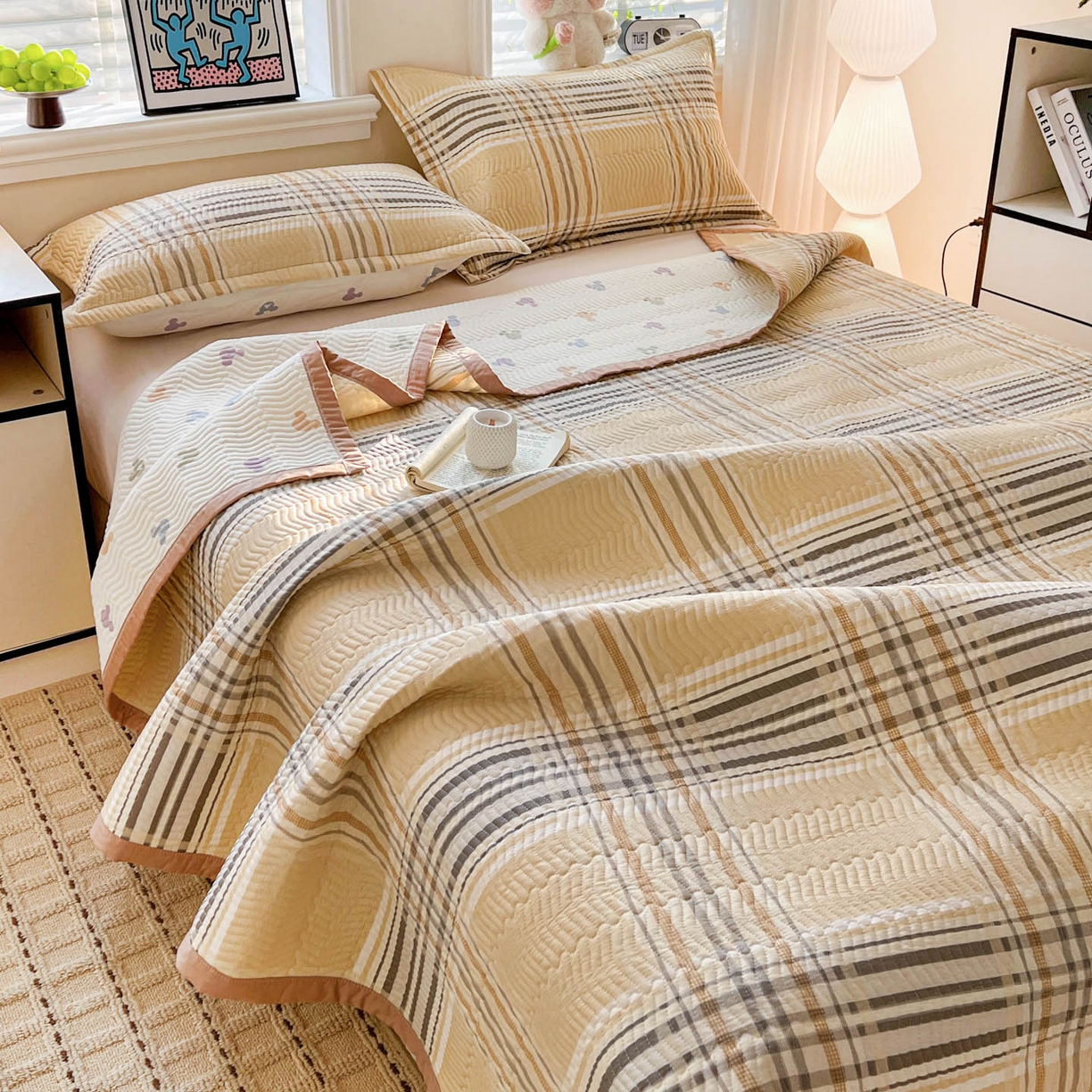 91家纺网 家纺一手货源 找家纺 梦精灵家纺 2026新款纯棉床盖单件全棉绗缝夹棉床单 四季通用榻榻米防滑学生宿舍单人被套枕套 格调情思