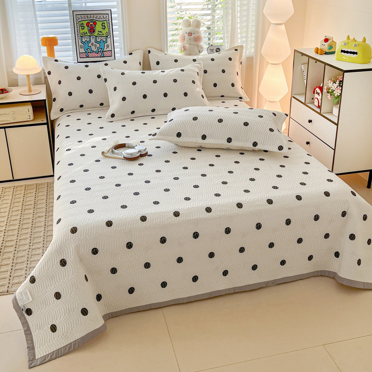 91家纺网 家纺一手货源 找家纺 梦精灵家纺 2026新款纯棉床盖单件全棉绗缝夹棉床单 四季通用榻榻米防滑学生宿舍单人被套枕套 浪漫波点