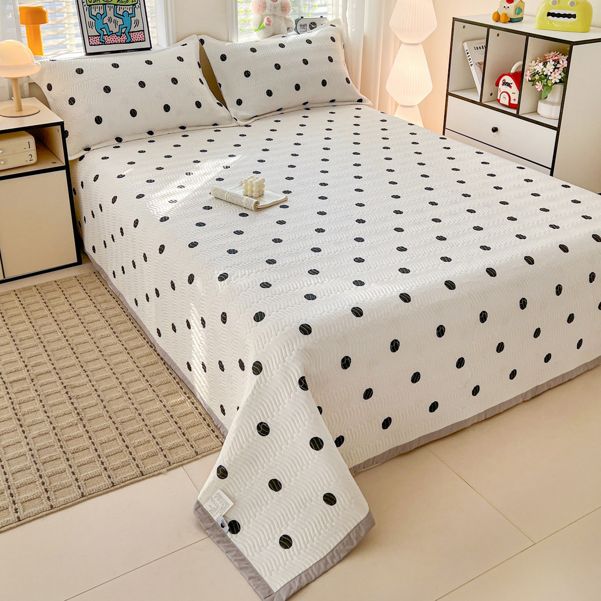 91家纺网 家纺一手货源 找家纺 梦精灵家纺 2026新款纯棉床盖单件全棉绗缝夹棉床单 四季通用榻榻米防滑学生宿舍单人被套枕套 浪漫波点