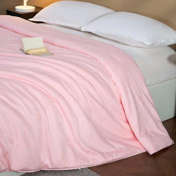 91家纺网 家纺一手货源 找家纺 茧月家纺 2026新款全棉纯棉提花蚕丝被被子被芯100%蚕丝填充 国标合格品 支持检测 粉玉