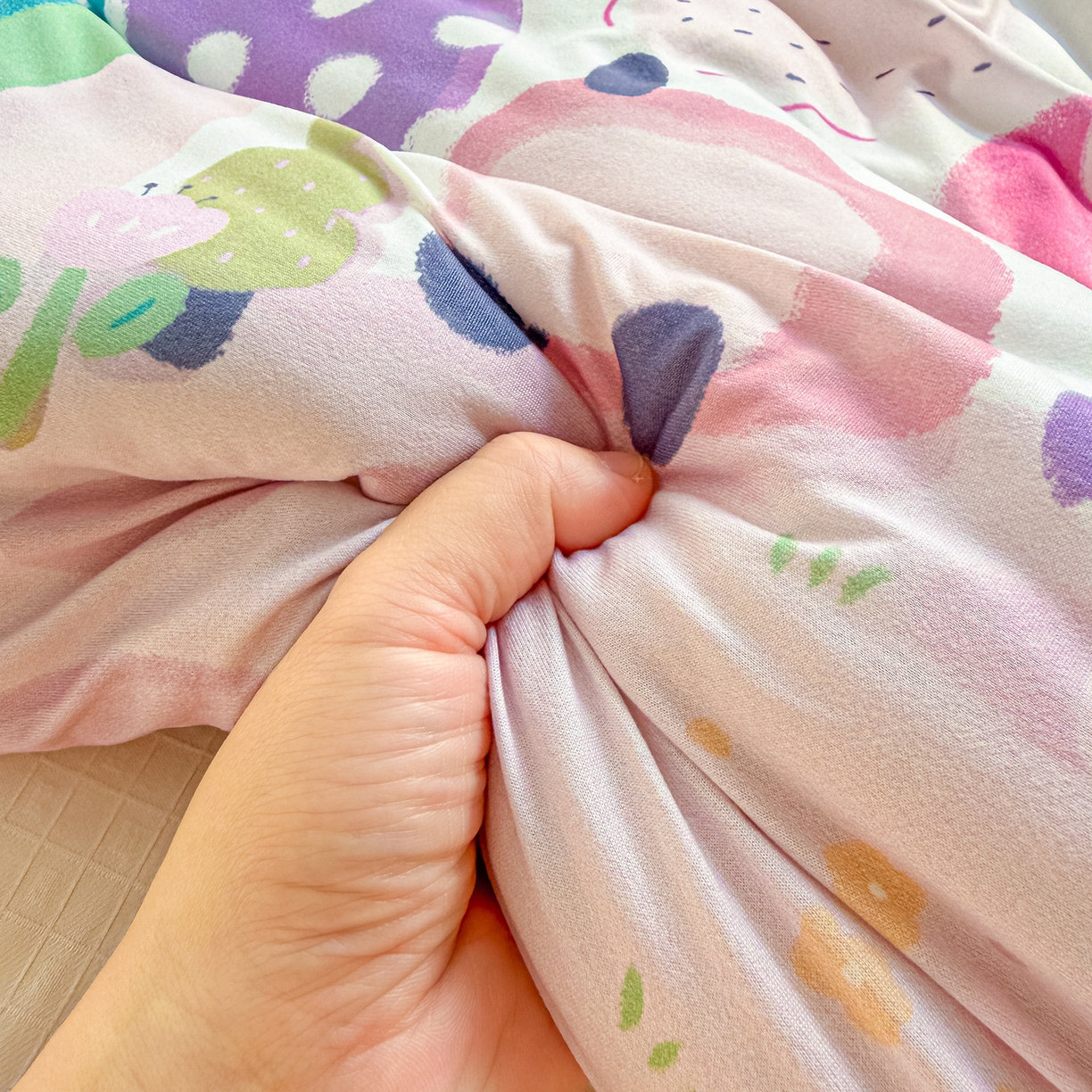 91家纺网 家纺一手货源 找家纺 丫丫家纺 2026直播热款A类针织棉豆豆被夏被春秋被空调被儿童学生大版卡通被子被芯 花仙子