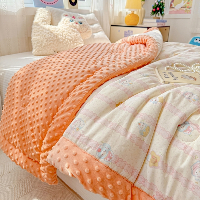 91家纺网 家纺一手货源 找家纺 小桃姐家纺 2025新款全棉豆豆绒儿童被 被子被芯 蛋糕小猫