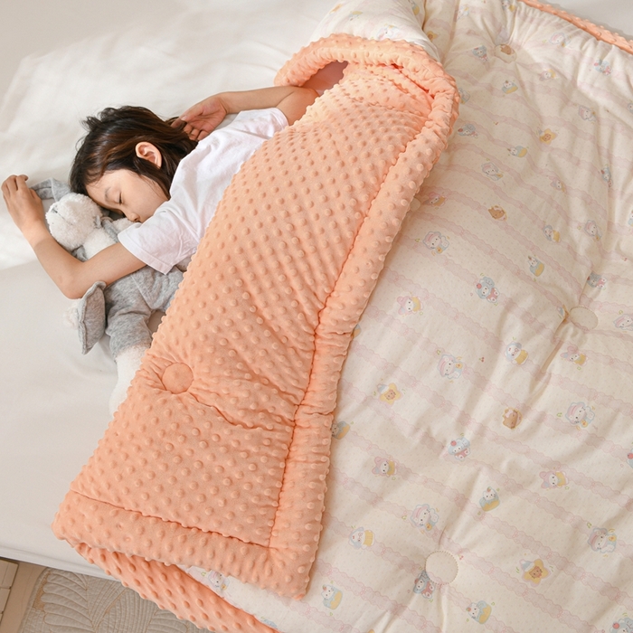 91家纺网 家纺一手货源 找家纺 小桃姐家纺 2025新款全棉豆豆绒儿童被 被子被芯 蛋糕小猫