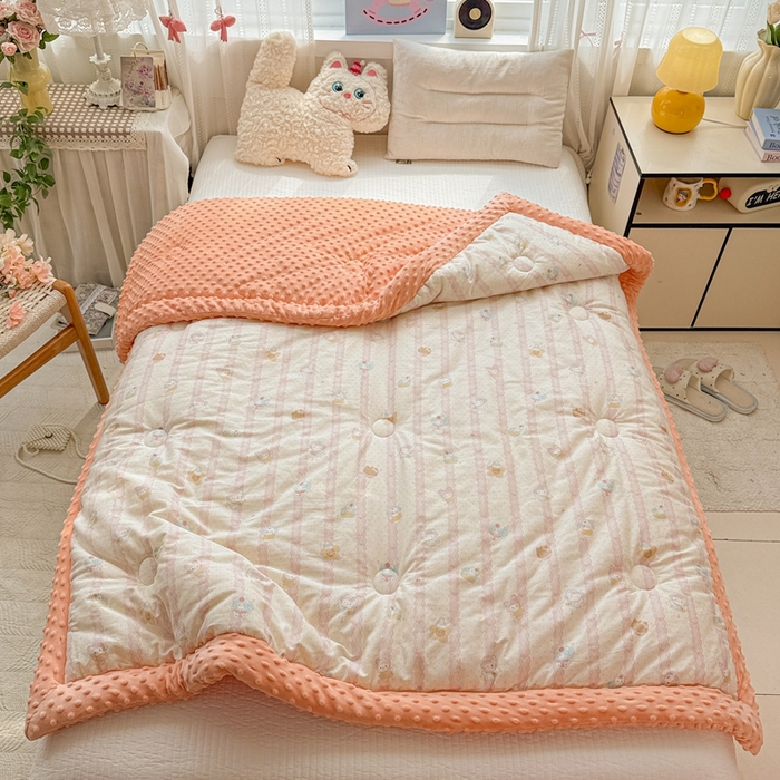 91家纺网 家纺一手货源 找家纺 小桃姐家纺 2025新款全棉豆豆绒儿童被 被子被芯 蛋糕小猫