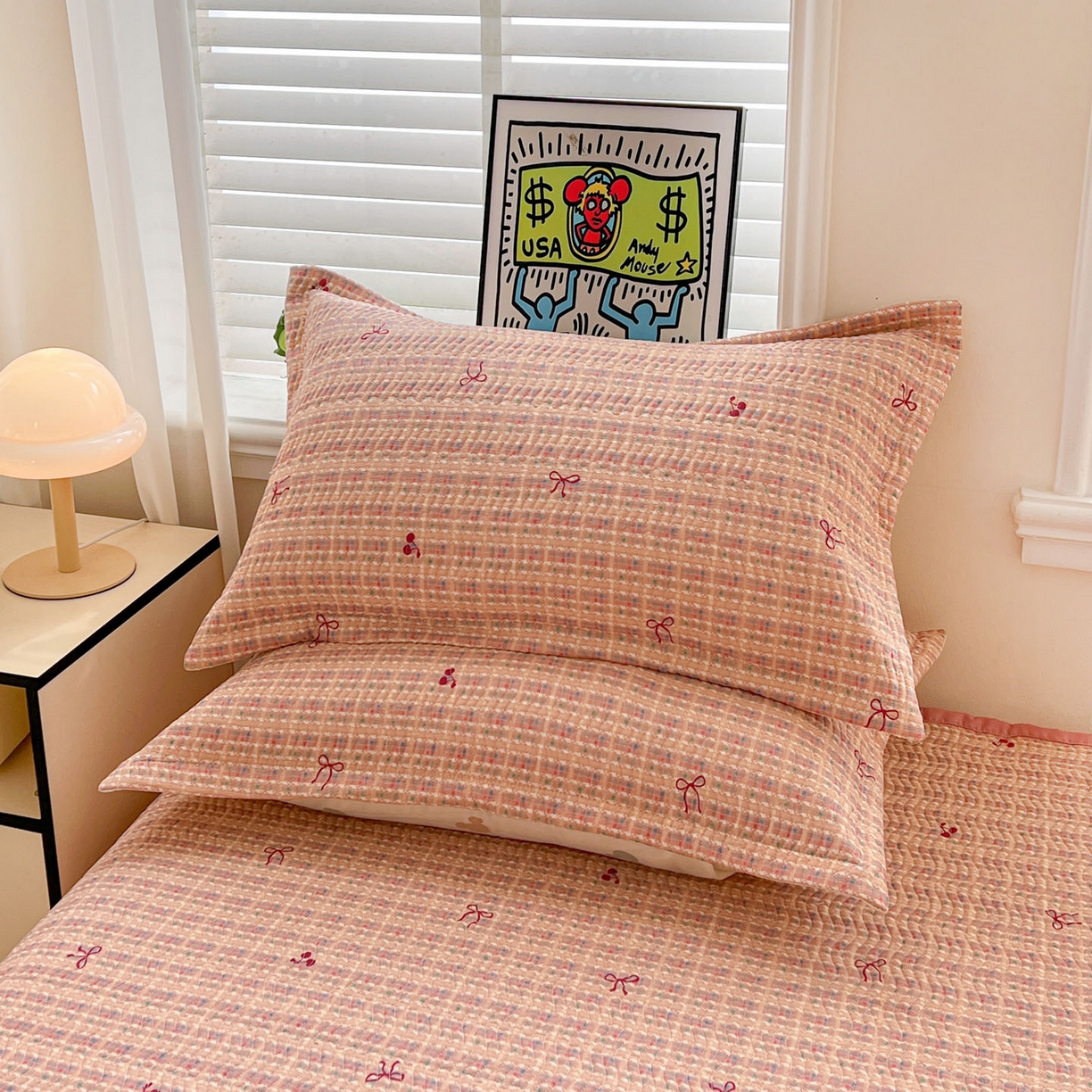 91家纺网 家纺一手货源 找家纺 梦精灵家纺 2026新款纯棉床盖单件全棉绗缝夹棉床单 四季通用榻榻米防滑学生宿舍单人被套枕套 香风樱蝶