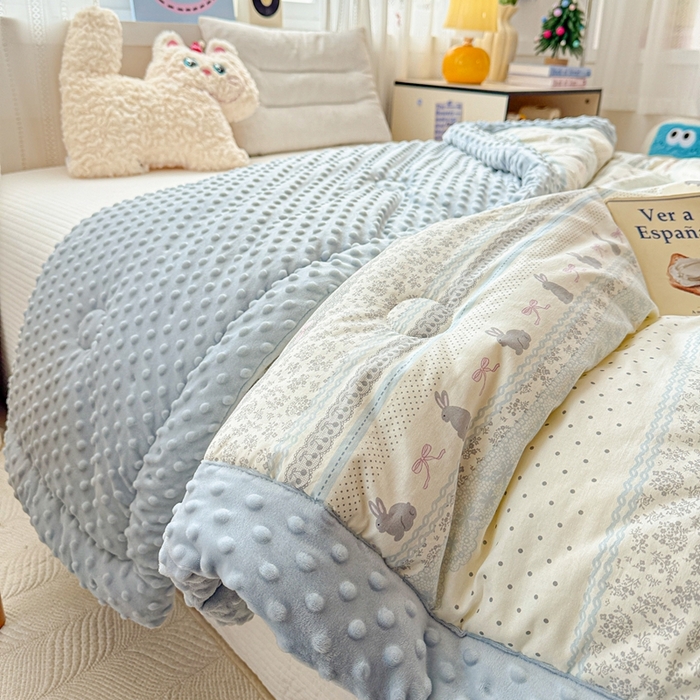 91家纺网 家纺一手货源 找家纺 小桃姐家纺 2025新款全棉豆豆绒儿童被 被子被芯 海盐兔