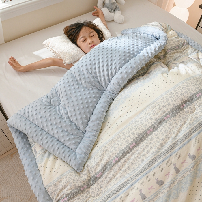 91家纺网 家纺一手货源 找家纺 小桃姐家纺 2025新款全棉豆豆绒儿童被 被子被芯 海盐兔