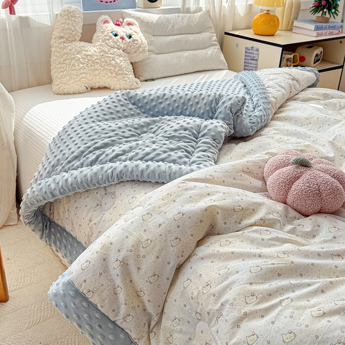 91家纺网 家纺一手货源 找家纺 小桃姐家纺 2025新款全棉豆豆绒儿童被 被子被芯 凯蒂猫