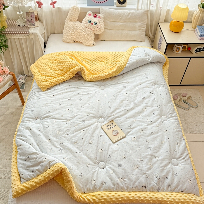 91家纺网 家纺一手货源 找家纺 小桃姐家纺 2025新款全棉豆豆绒儿童被 被子被芯 萌宠派对