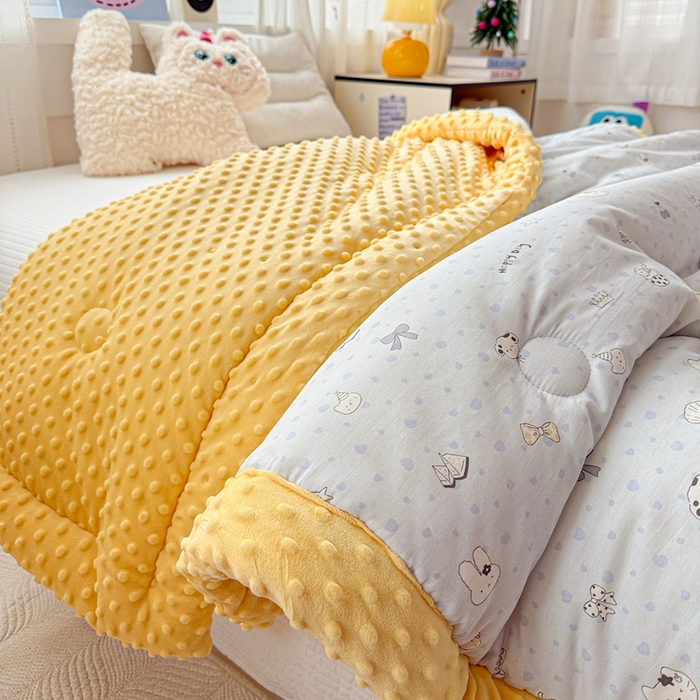 91家纺网 家纺一手货源 找家纺 小桃姐家纺 2025新款全棉豆豆绒儿童被 被子被芯 萌宠派对