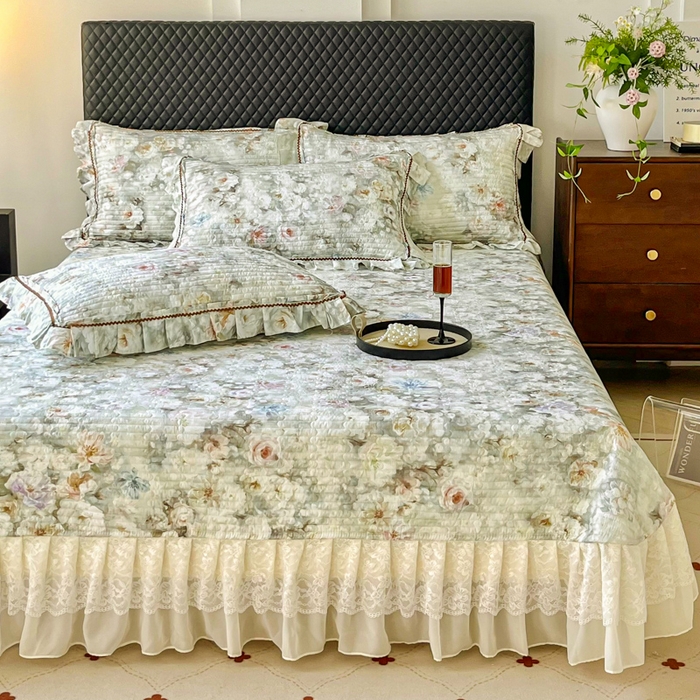 91家纺网 家纺一手货源 找家纺 胜权家纺 2026新款A类全棉法式13372数码印花夹棉床盖单品系列 花非花绿