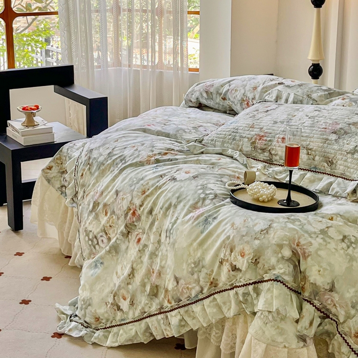 91家纺网 家纺一手货源 找家纺 胜权家纺 2026新款A类全棉法式13372数码印花夹棉床盖单品系列 花非花绿