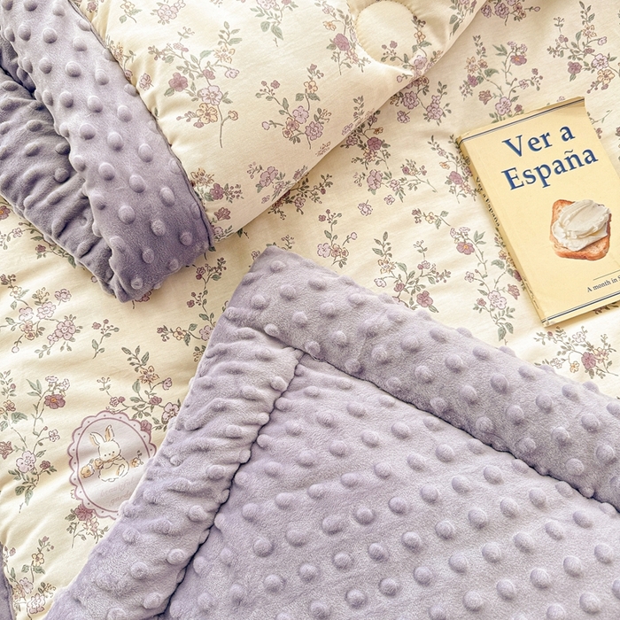 91家纺网 家纺一手货源 找家纺 小桃姐家纺 2025新款全棉豆豆绒儿童被 被子被芯 莫奈花园