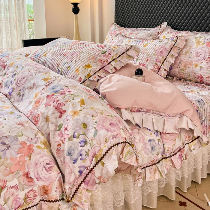 91家纺网 家纺一手货源 找家纺 胜权家纺 2026新款A类全棉法式13372数码印花夹棉床盖单品系列 锦绣繁华粉