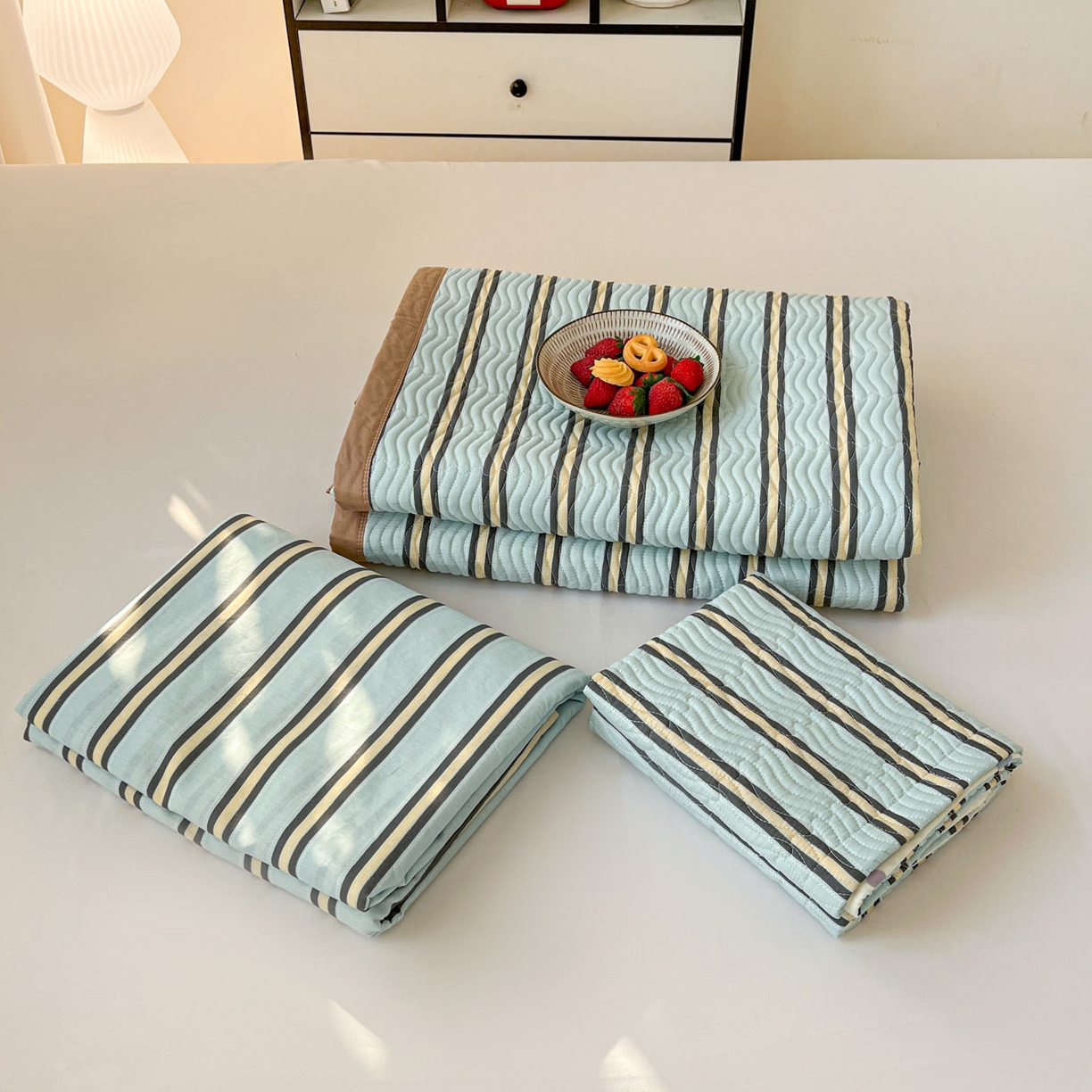 91家纺网 家纺一手货源 找家纺 梦精灵家纺 2026新款纯棉床盖单件全棉绗缝夹棉床单 四季通用榻榻米防滑学生宿舍单人被套枕套 云拓