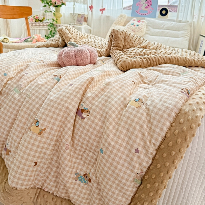 91家纺网 家纺一手货源 找家纺 小桃姐家纺 2025新款全棉豆豆绒儿童被 被子被芯 俏皮狗