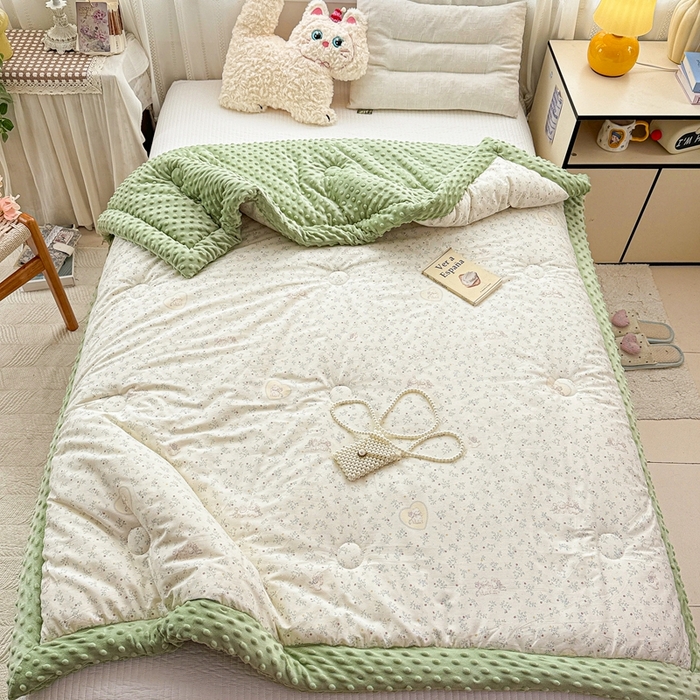 91家纺网 家纺一手货源 找家纺 小桃姐家纺 2025新款全棉豆豆绒儿童被 被子被芯 小兔乖乖