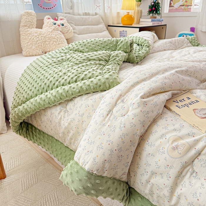 91家纺网 家纺一手货源 找家纺 小桃姐家纺 2025新款全棉豆豆绒儿童被 被子被芯 小兔乖乖