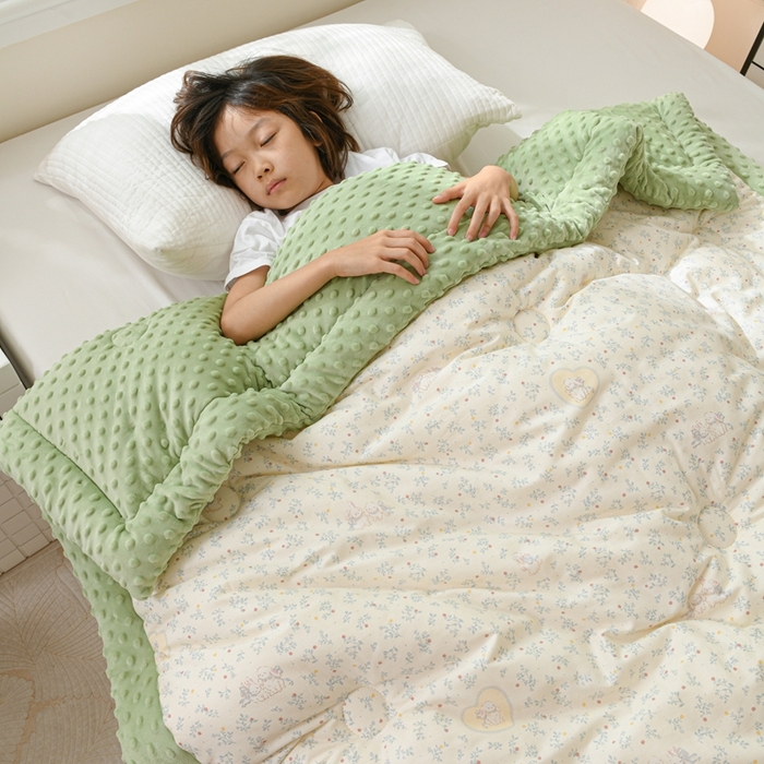 91家纺网 家纺一手货源 找家纺 小桃姐家纺 2025新款全棉豆豆绒儿童被 被子被芯 小兔乖乖