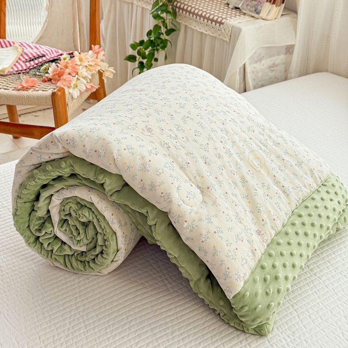 91家纺网 家纺一手货源 找家纺 小桃姐家纺 2025新款全棉豆豆绒儿童被 被子被芯 小兔乖乖