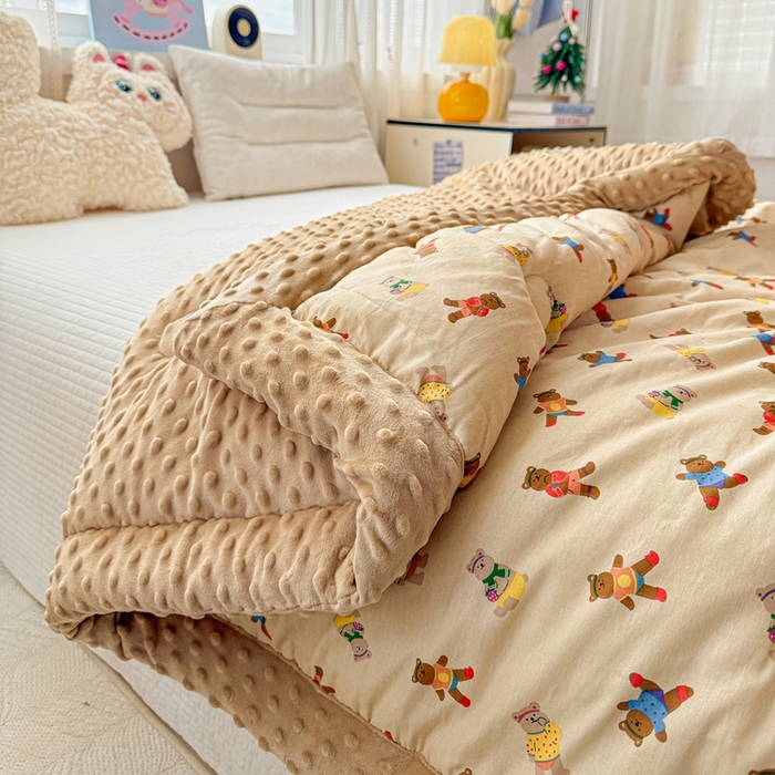 91家纺网 家纺一手货源 找家纺 小桃姐家纺 2025新款全棉豆豆绒儿童被 被子被芯 熊大大