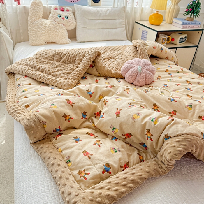 91家纺网 家纺一手货源 找家纺 小桃姐家纺 2025新款全棉豆豆绒儿童被 被子被芯 熊大大