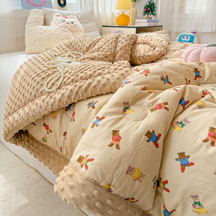 91家纺网 家纺一手货源 找家纺 小桃姐家纺 2025新款全棉豆豆绒儿童被 被子被芯 熊大大