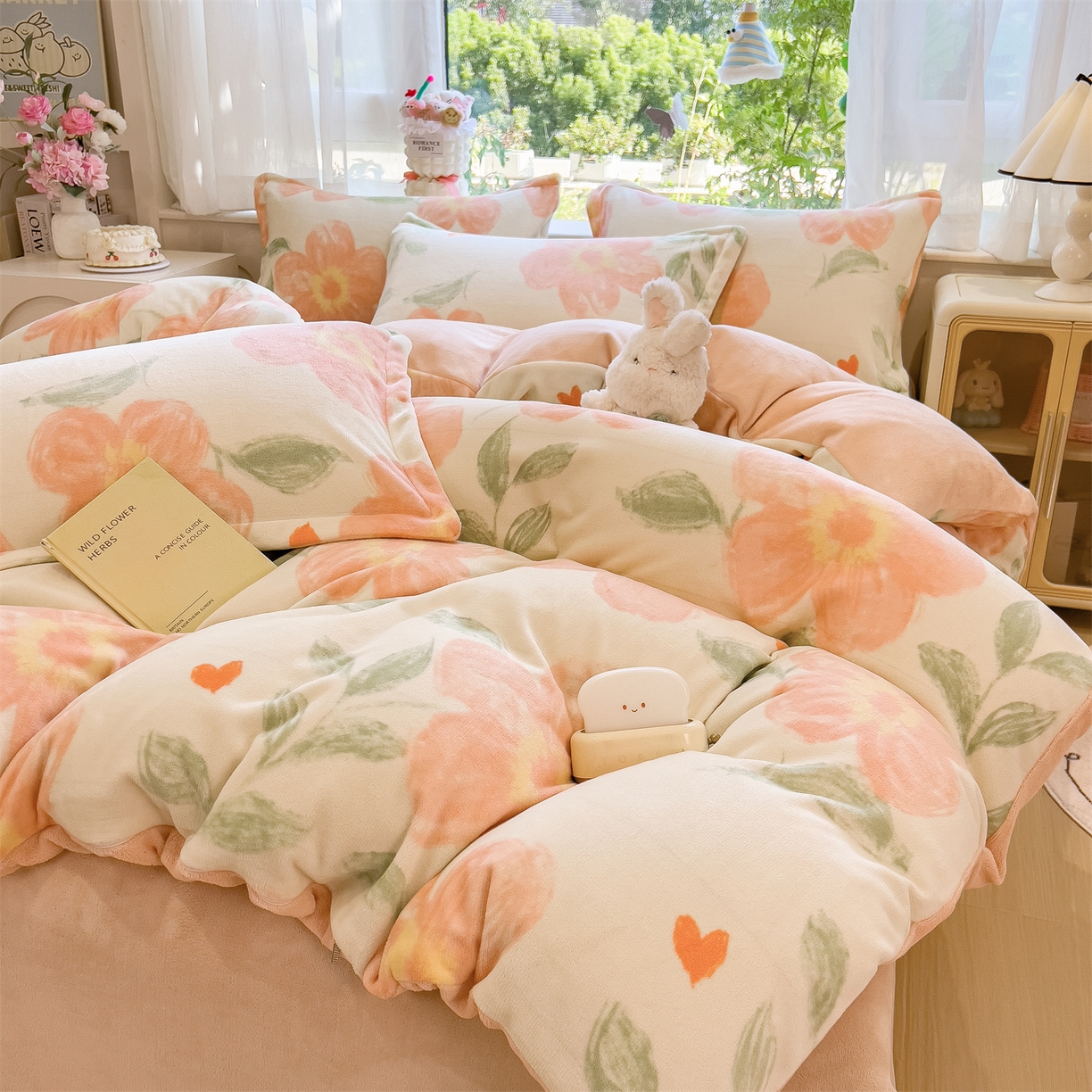 91家纺网 家纺一手货源 找家纺 布凡家居 2026新款190g高克重牛奶绒印花四件套 橙花漫语