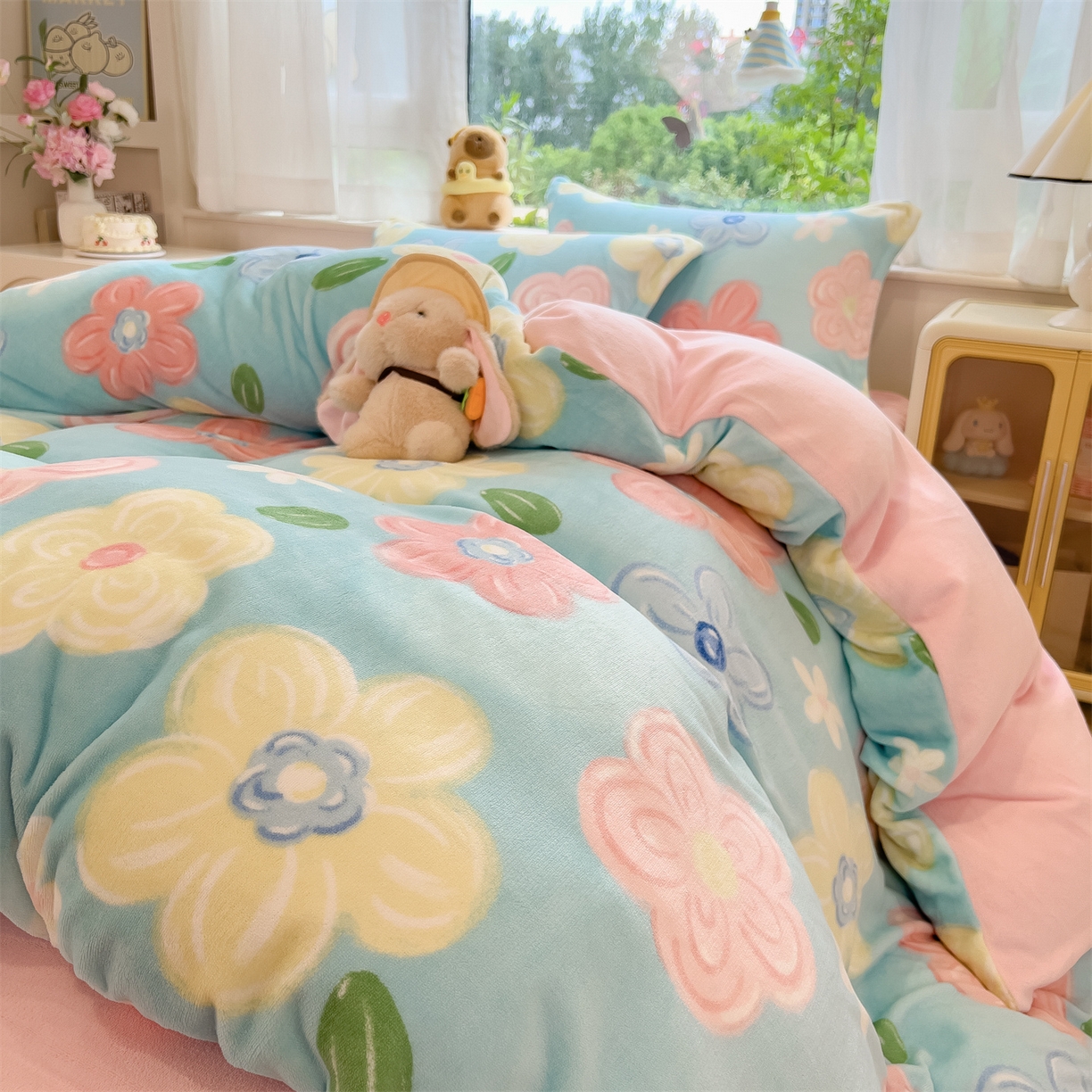 91家纺网 家纺一手货源 找家纺 布凡家居 2026新款190g高克重牛奶绒印花四件套 春眠笺