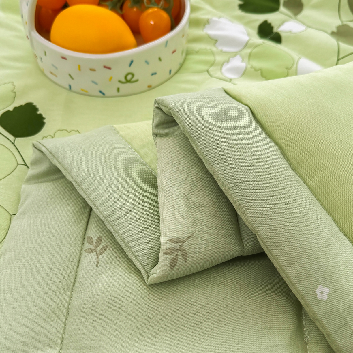 91家纺网 家纺一手货源 找家纺 寝美资家居 2026新款A类里外全棉夏凉被四件套-风格三 枫叶