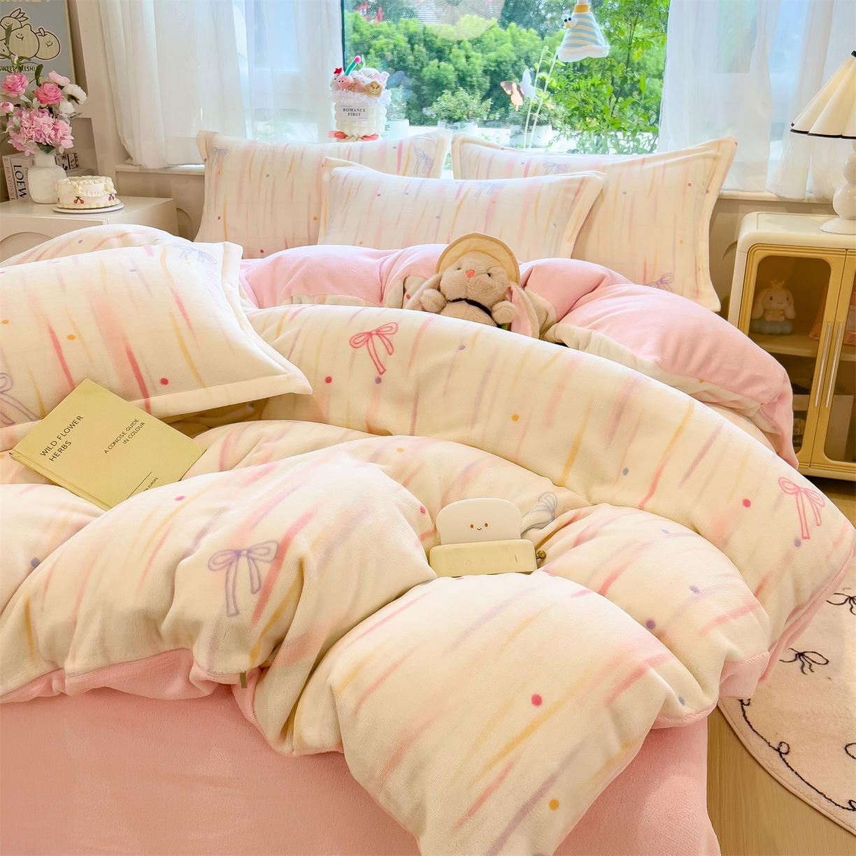 91家纺网 家纺一手货源 找家纺 布凡家居 2026新款190g高克重牛奶绒印花四件套 甜梦流星