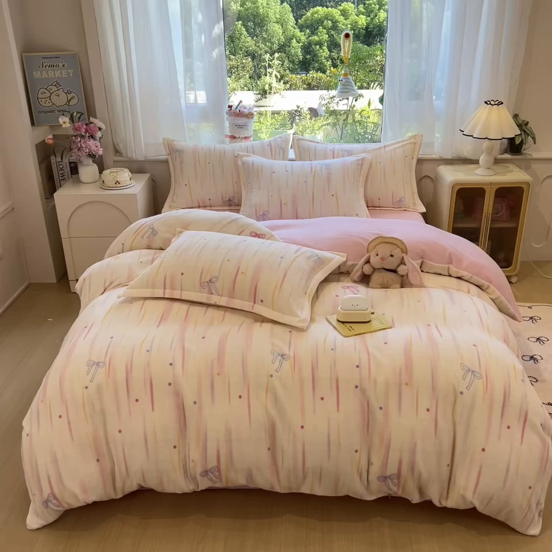 91家纺网 家纺一手货源 找家纺 布凡家居 2026新款190g高克重牛奶绒印花四件套 甜梦流星