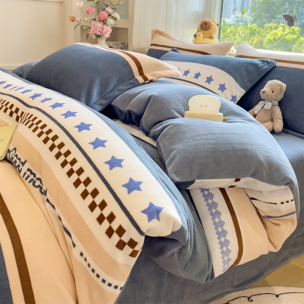 布凡家居 2026新款190g高克重牛奶绒印花四件套 星影