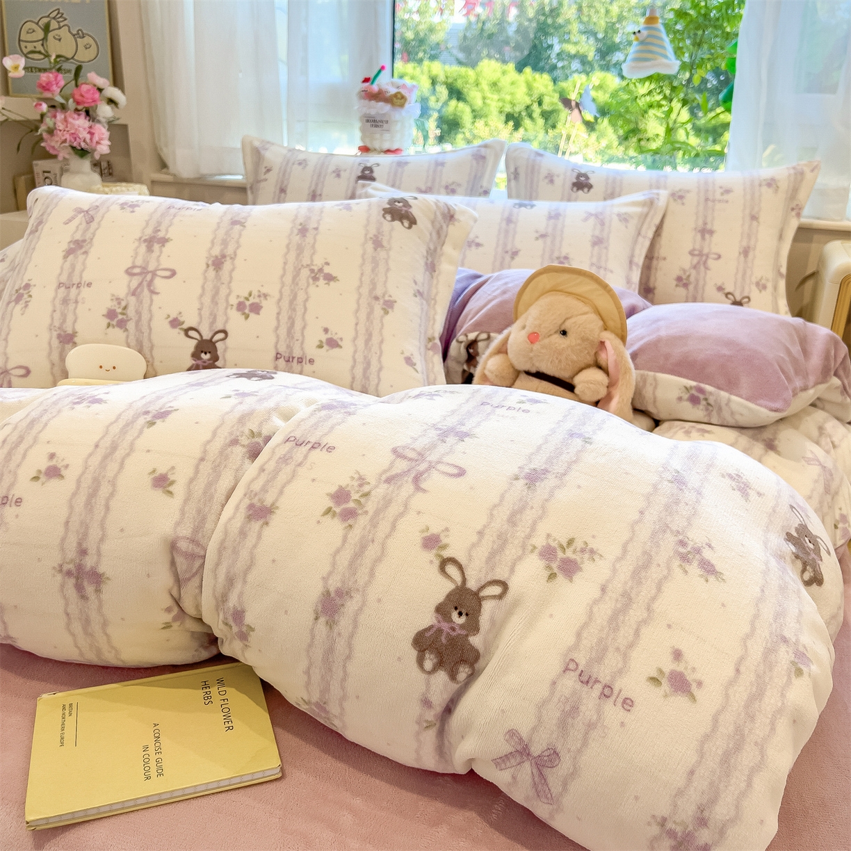 91家纺网 家纺一手货源 找家纺 布凡家居 2026新款190g高克重牛奶绒印花四件套 薰衣草兔