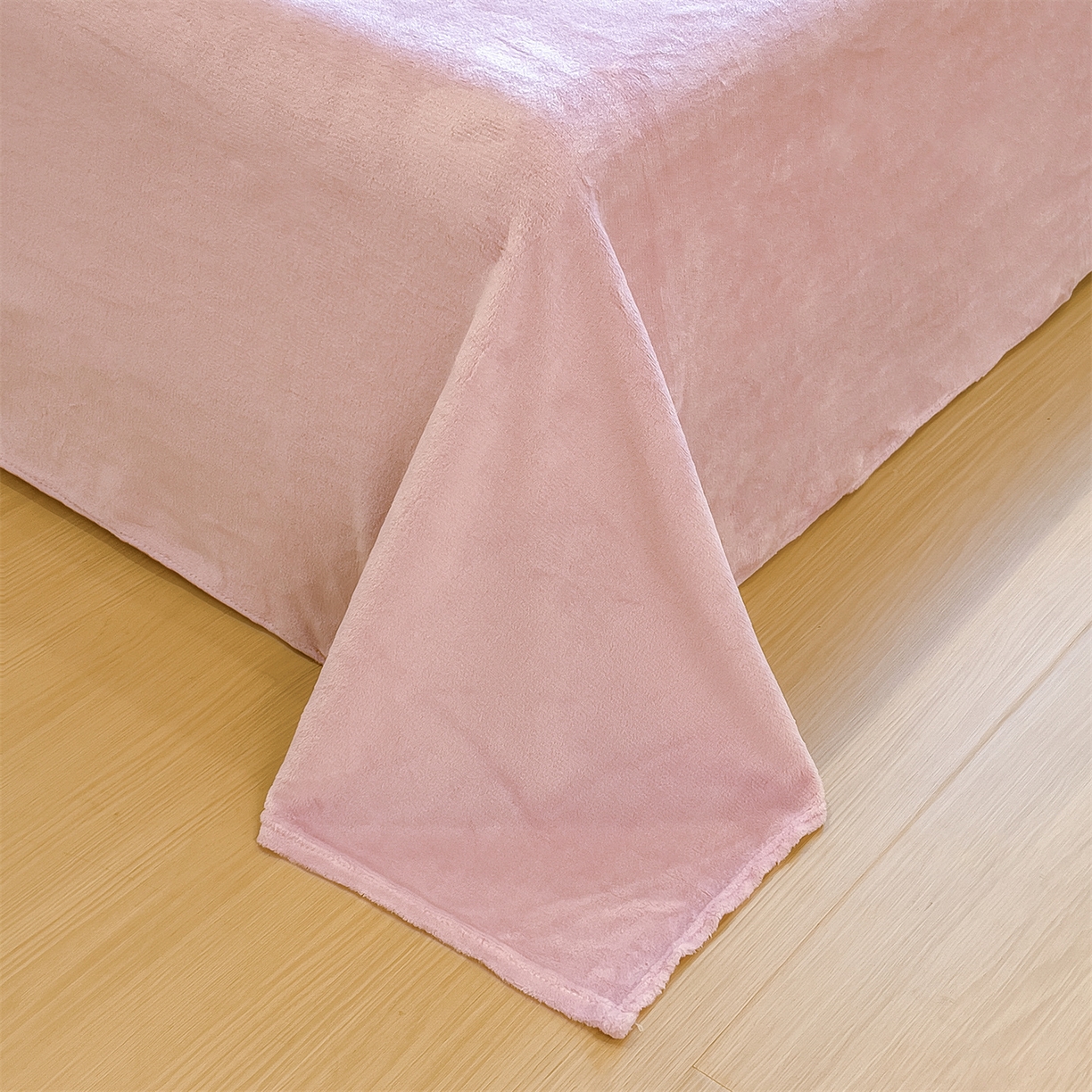 91家纺网 家纺一手货源 找家纺 布凡家居 2026新款190g高克重牛奶绒印花四件套 薰衣草兔