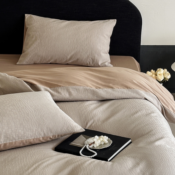 91家纺网 家纺一手货源 找家纺 静家居-简约原创家纺 2026新款60s贡缎提花系列四件套-伯爵 伯爵-咖