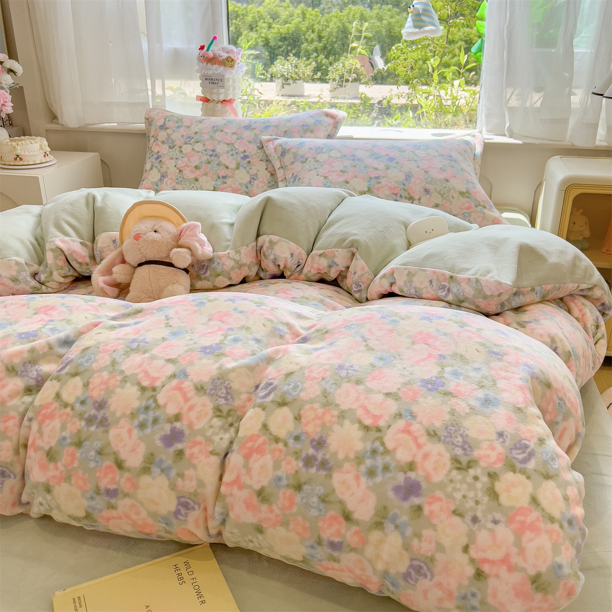 91家纺网 家纺一手货源 找家纺 布凡家居 2026新款190g高克重牛奶绒印花四件套 枕花眠