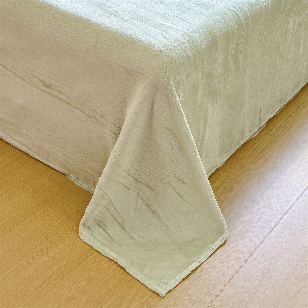 91家纺网 家纺一手货源 找家纺 布凡家居 2026新款190g高克重牛奶绒印花四件套 枕花眠