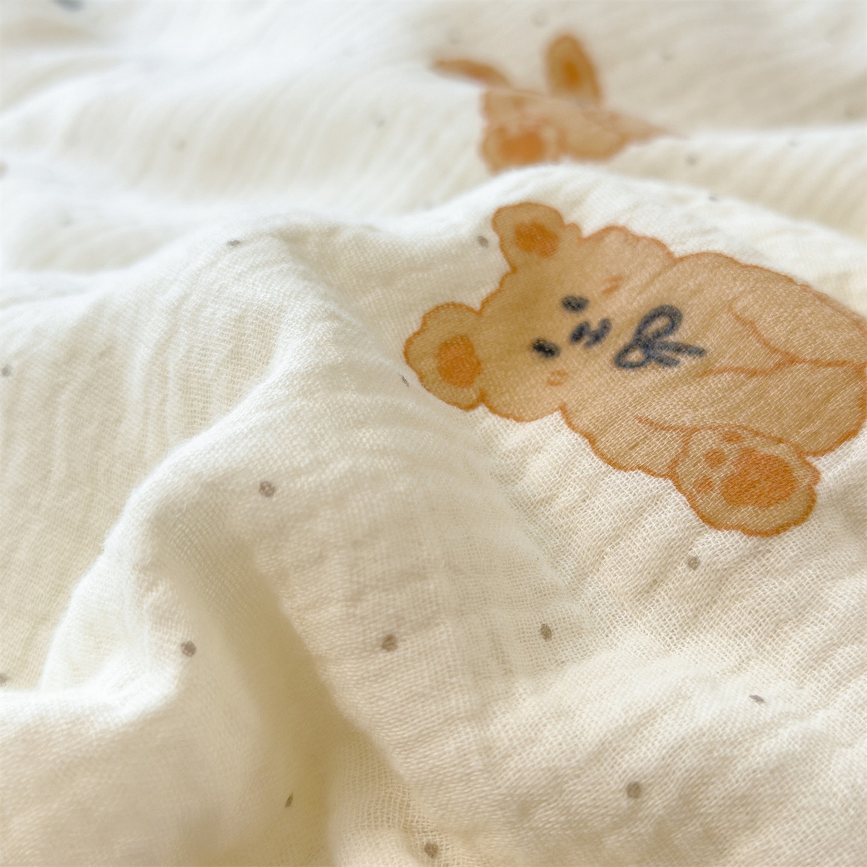 91家纺网 家纺一手货源 找家纺 布凡家居 2026新款A类全棉皱皱纱大豆纤维春秋被秋冬被全棉纱布婴儿被全棉学生秋冬被 冬被-小玩偶