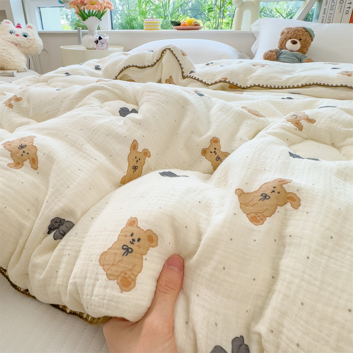 91家纺网 家纺一手货源 找家纺 布凡家居 2026新款A类全棉皱皱纱大豆纤维春秋被秋冬被全棉纱布婴儿被全棉学生秋冬被 冬被-小玩偶