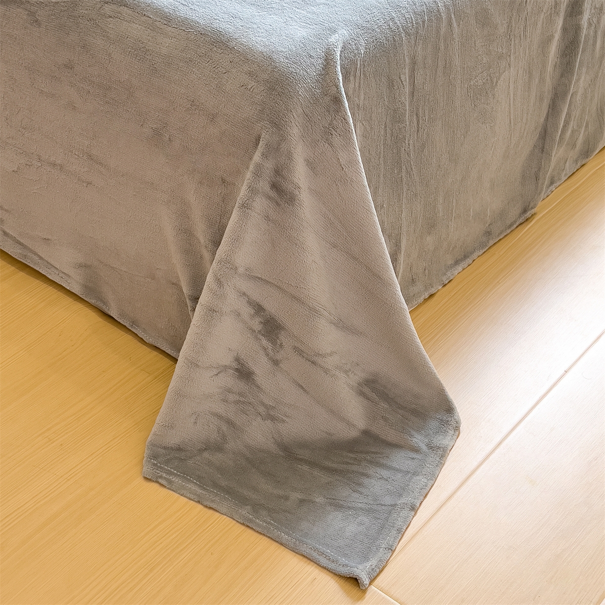 91家纺网 家纺一手货源 找家纺 布凡家居 2026新款190g高克重牛奶绒印花四件套 紫蝶幸运曲