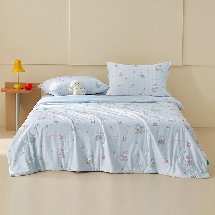 91家纺网 家纺一手货源 找家纺 梦恬佳 2026新款冰淇淋印花凉感丝夏凉被小冰被 小汽车-蓝