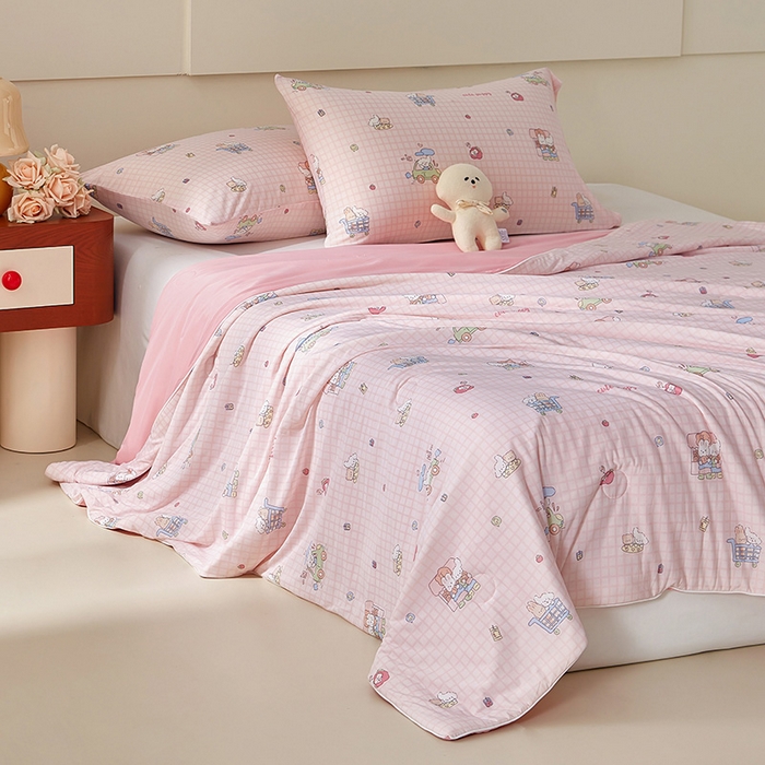 91家纺网 家纺一手货源 找家纺 梦恬佳 2026新款冰淇淋印花凉感丝夏凉被小冰被 小汽车-粉