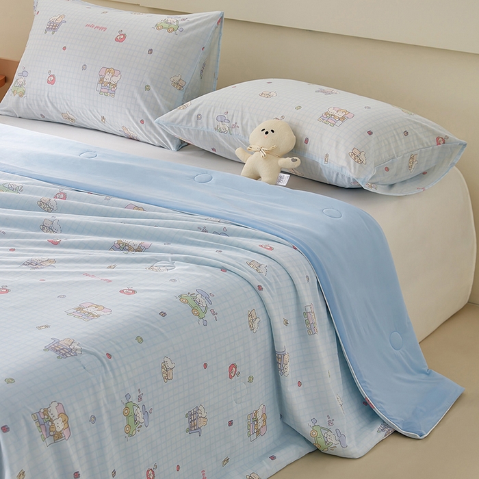 91家纺网 家纺一手货源 找家纺 梦恬佳 2026新款冰淇淋印花凉感丝夏凉被小冰被 小汽车-蓝