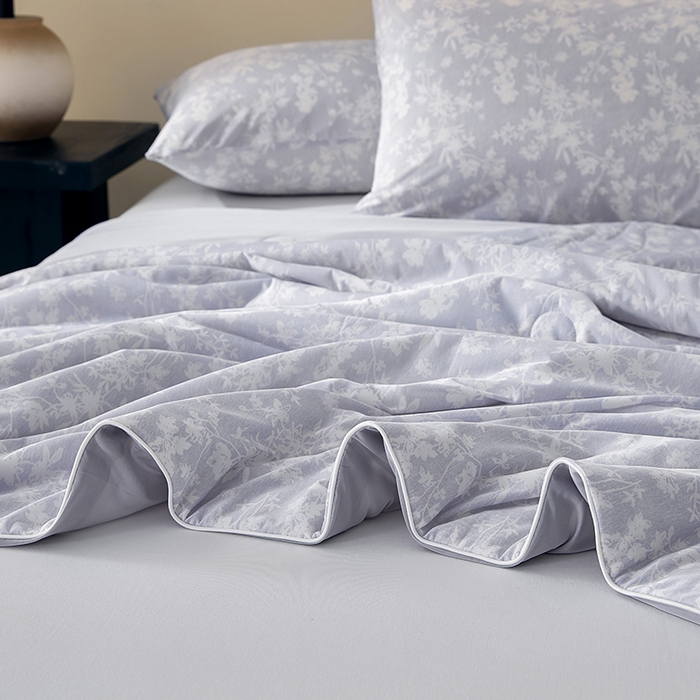 91家纺网 家纺一手货源 找家纺 梦恬佳 2026新款冰淇淋印花凉感丝夏凉被小冰被 莫奈