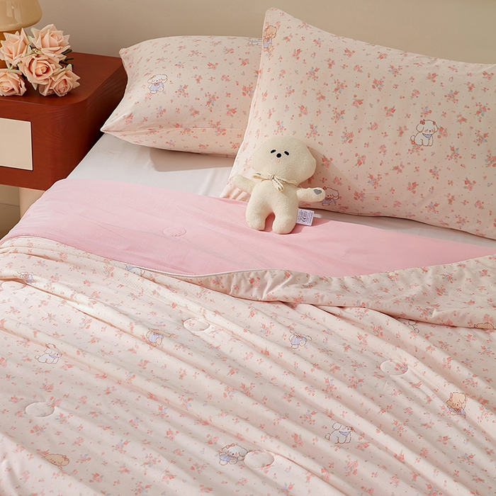 91家纺网 家纺一手货源 找家纺 梦恬佳 2026新款冰淇淋印花凉感丝夏凉被小冰被 花田小熊