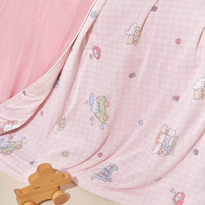 91家纺网 家纺一手货源 找家纺 梦恬佳 2026新款冰淇淋印花凉感丝夏凉被小冰被 小汽车-粉